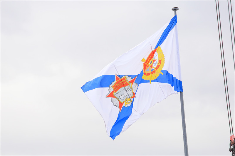 Кормовой Андреевский флаг