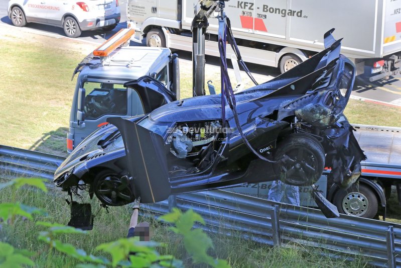 Koenigsegg One:1 разбили на Нюрбургринге во время тестов