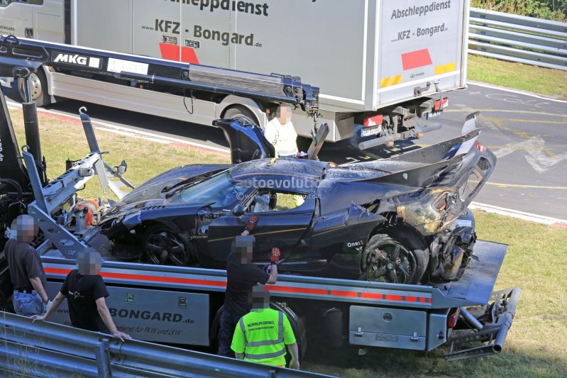 Koenigsegg One:1 разбили на Нюрбургринге во время тестов