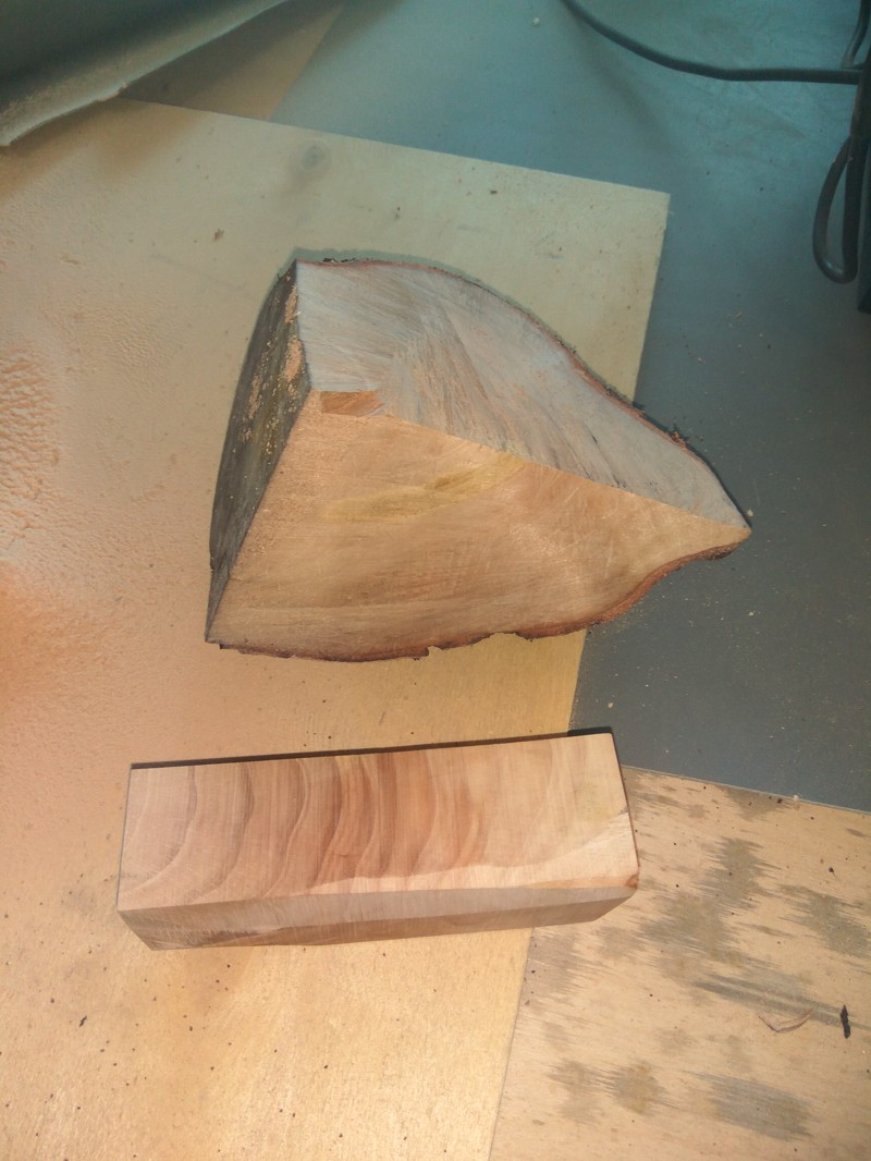 Чистая древесина после небольшой шлифовки.