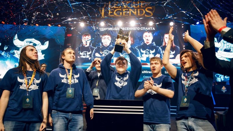 Как зарождались и развивались профессиональные турниры по League of Legends в СНГ