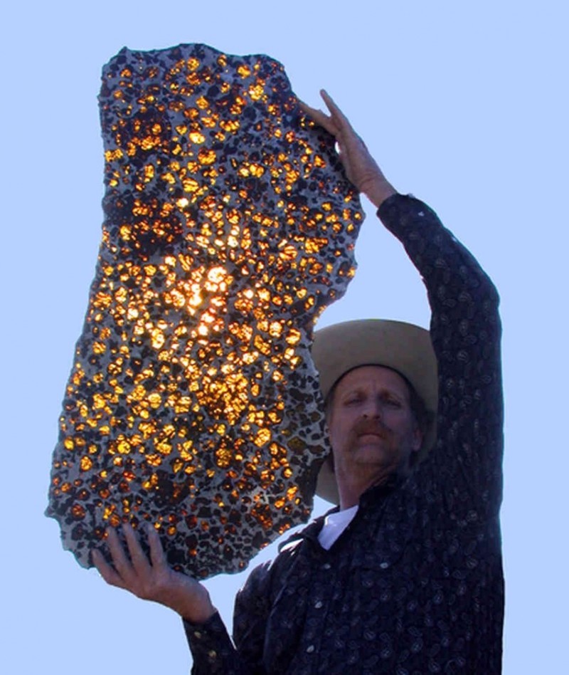 3. Метеорит Фукан — драгоценный подарок Вселенной. Ему уже 4,5 млрд лет