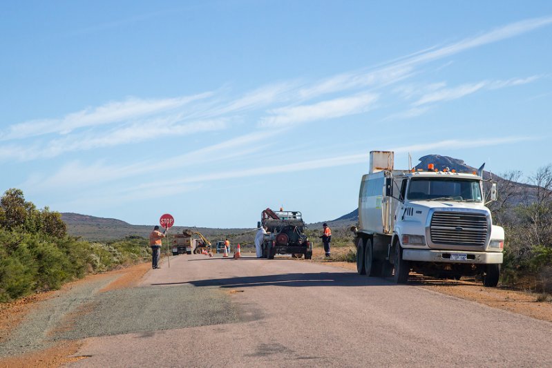 Как ремонтируют дороги в Австралии