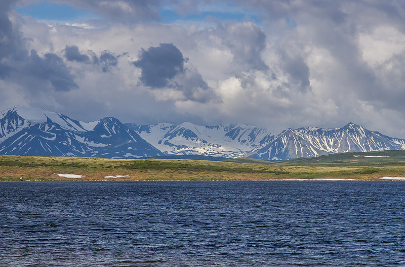 Озеро Кальджин-Коль и хребет Южный Алтай