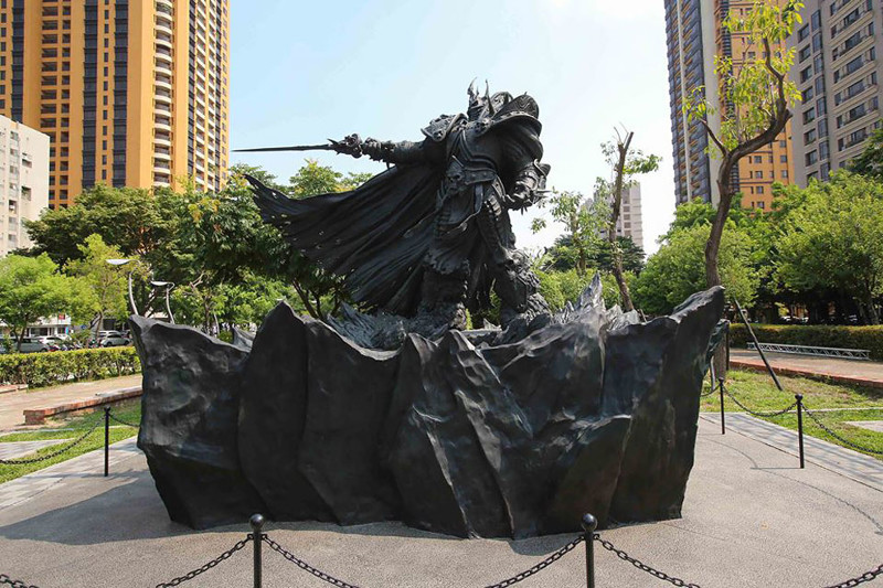 На Тайване появилась статуя Артаса