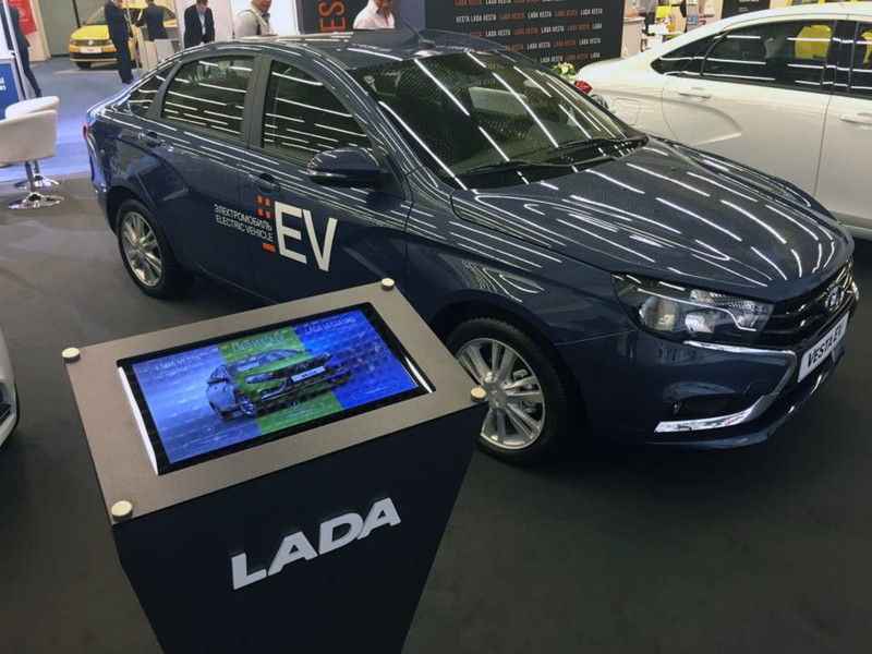 Таксистам показали 82-сильную Lada Vesta за 2,6 млн рублей