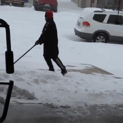 Легко ли расчищать снег