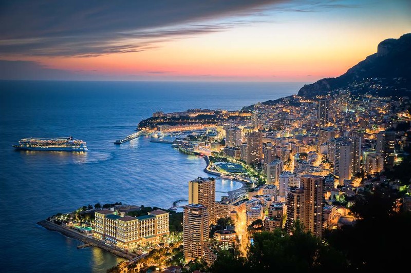 6. Монако.
