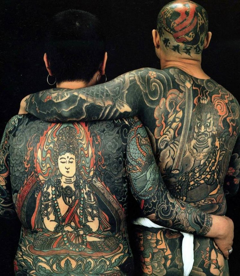 14. Татуировки членов якудза делаются вручную