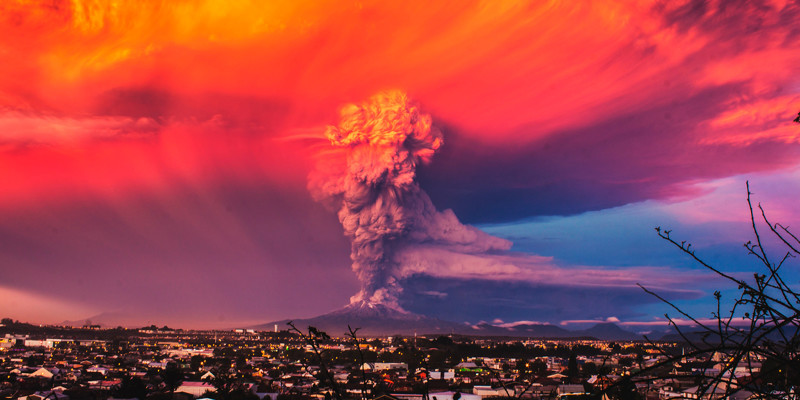 Извержение чилийского вулкана Кальбуко - убийственная красота