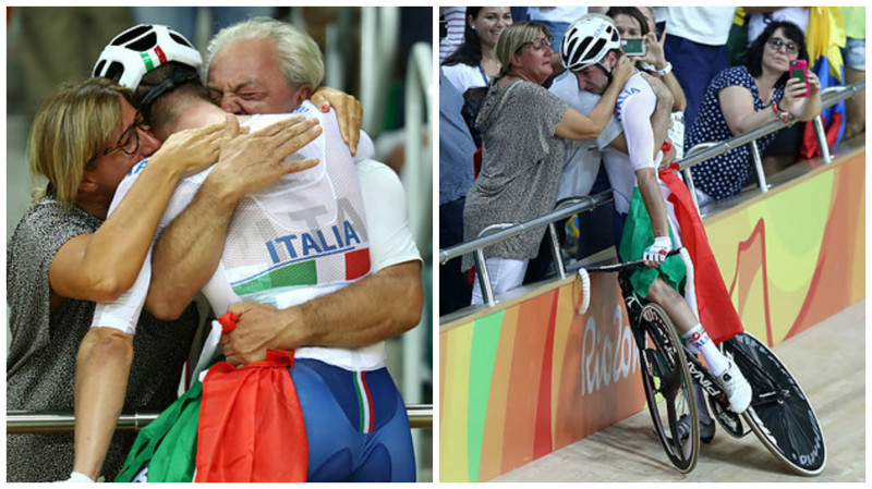 Итальянский велогонщик Элиа Вивиани обнимает родителей после победы в мужском омниуме