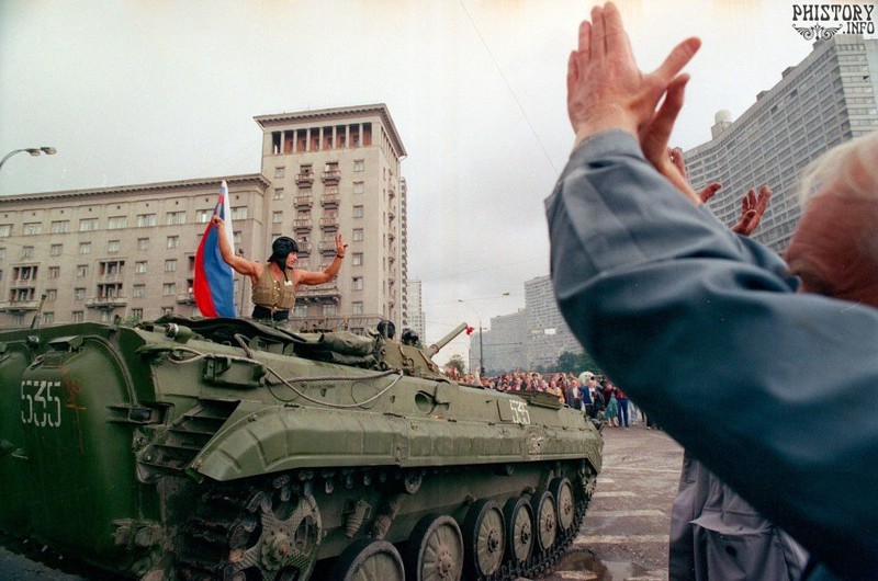 Августовский путч 1991 года в фотографиях