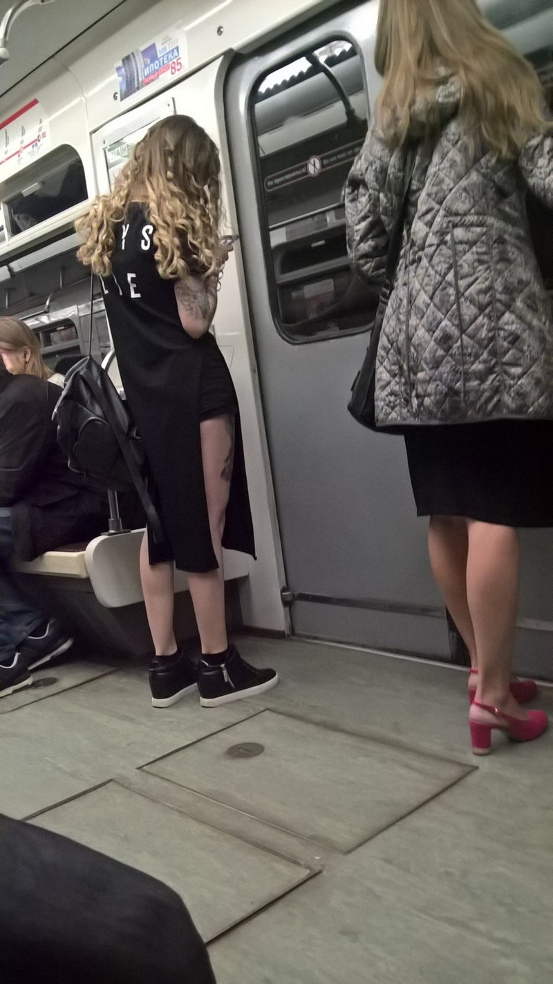 Осторожно, модники: кадры из российского метрополитена