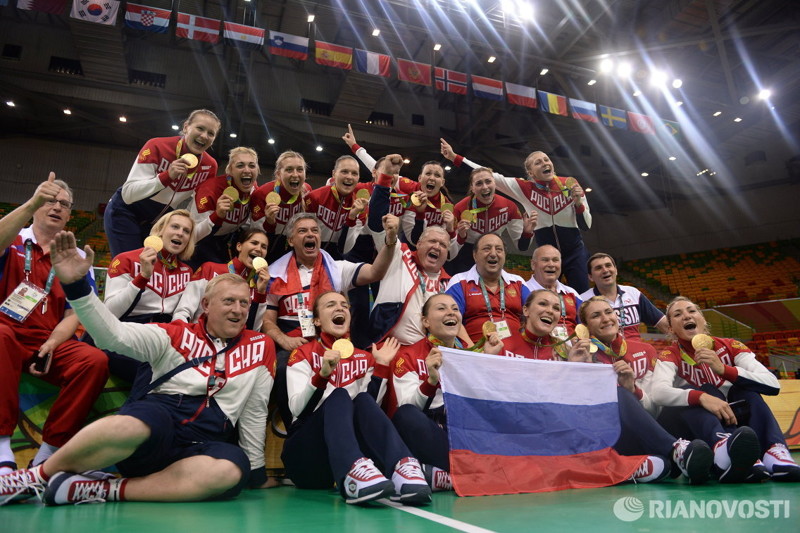 Российские гандболистки в субботу впервые завоевали золотые медали Олимпиады. 