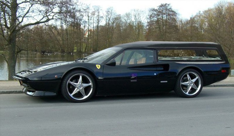       Ferrari - идеальный автомобиль для похоронных бюро, ведь он может значительно сократить время доставки гробов на кладбище. К тому же, это самый стильный способ отправиться на тот свет. Главное, чтобы ПАЗик с родственниками успел за вами!