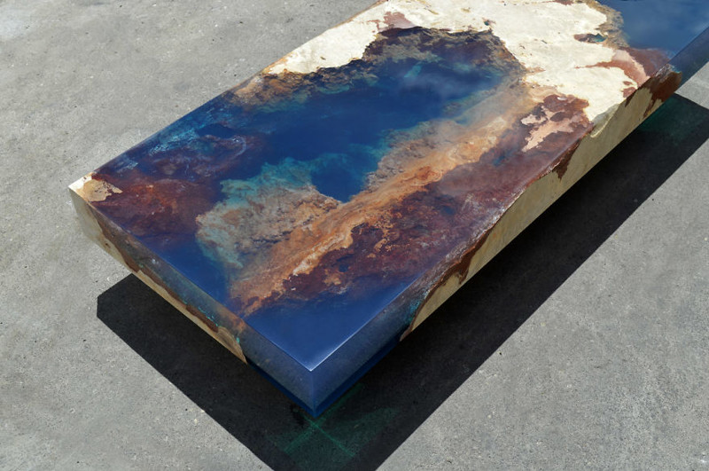 Кофейный столик в стиле океана из камня и смолы