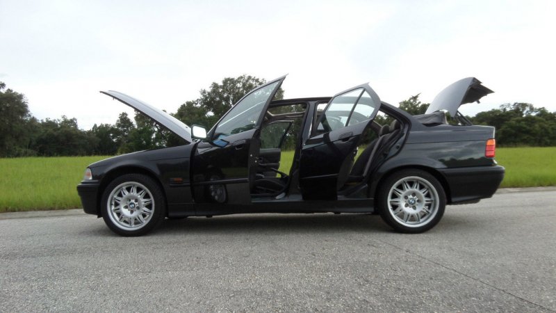 BMW 318 E36 с откидным мягким верхом