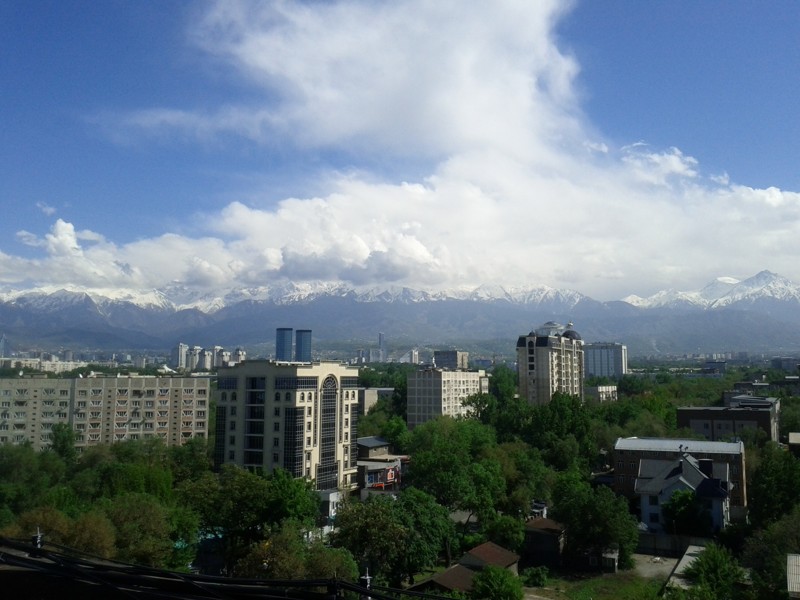 8. Самое красивое в Алма-Ате это горы