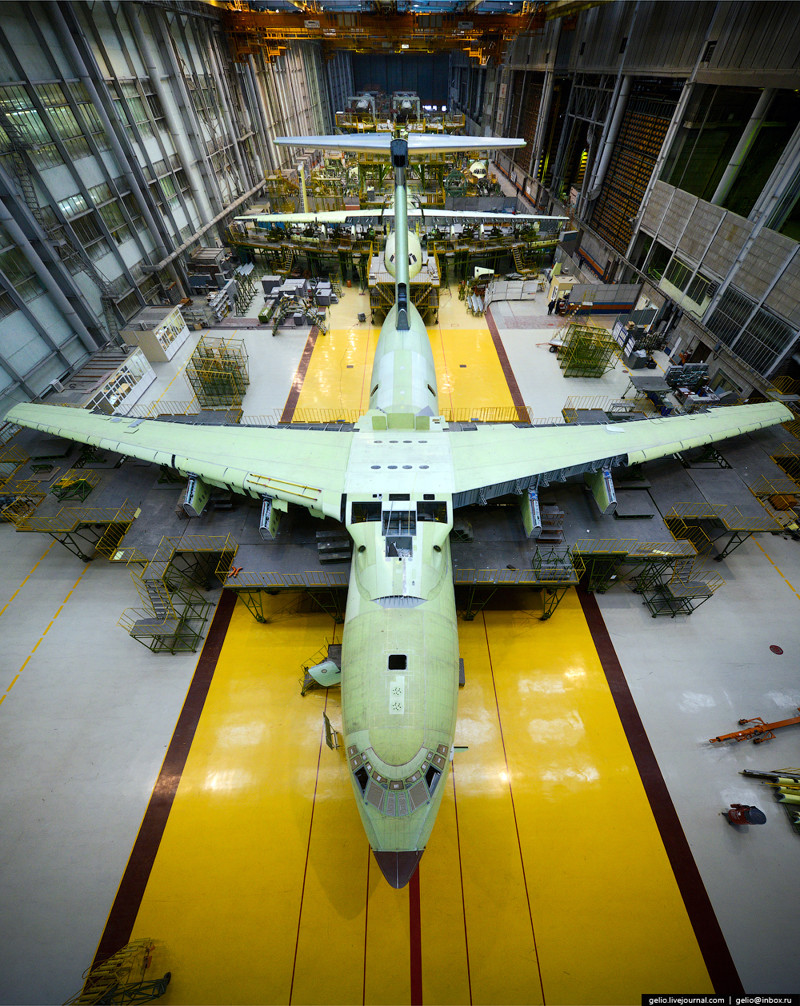  Всего в производстве «Авиастара» в разной степени готовности находятся порядка десяти самолётов семейства Ил.