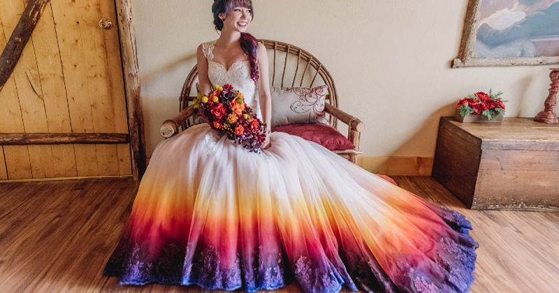 Расцветить классику: свадебное платье бывает не только белым