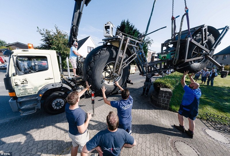 Немецкий умелец смастерил самый тяжелый в мире велосипед
