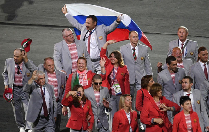 Флаг России на церемонии открытия Паралимпиады