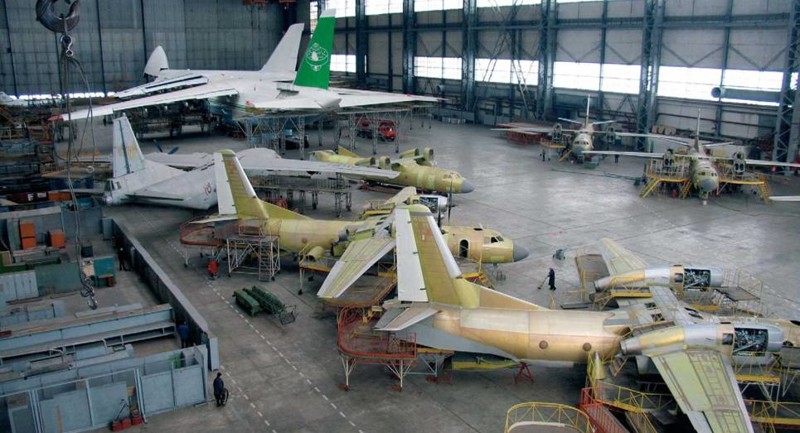 «Антонов» прекратил сборку самолетов из-за разрыва кооперации с Россией