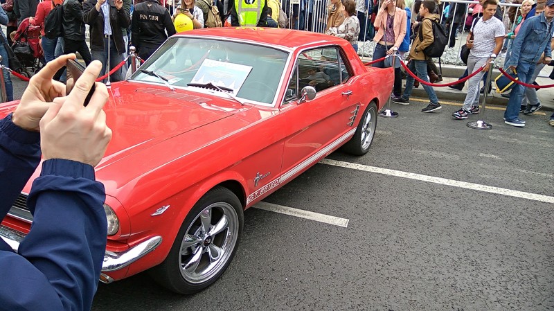 90. Ford Mustang