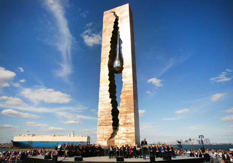 Монумент "Слеза скорби" Зураба Церетели, Нью-Джерси