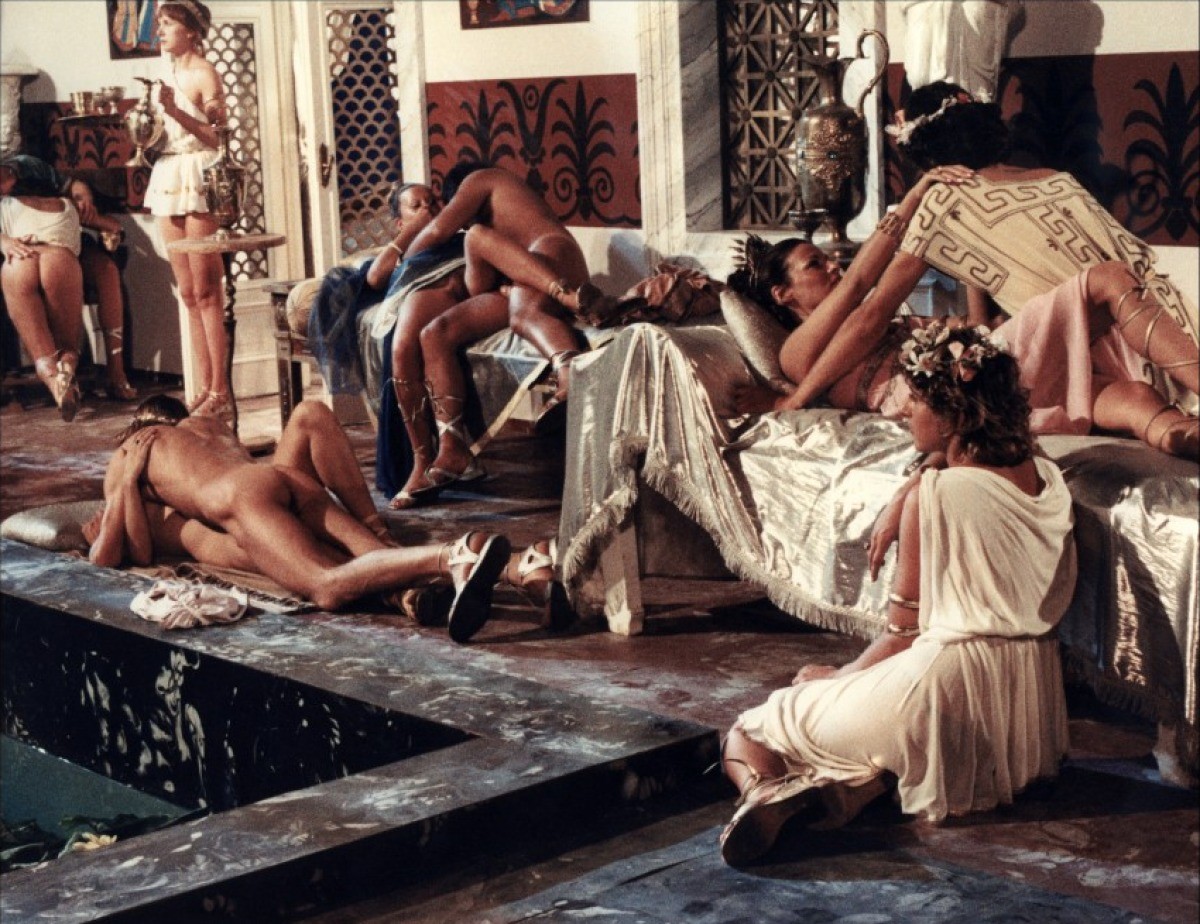 Picture scenes naked roman women.