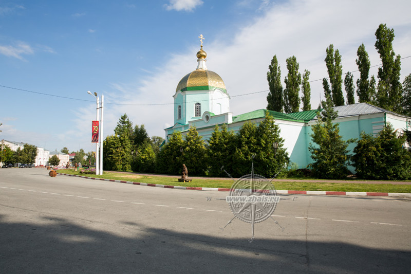 Строительство собора началось в далеком 1790 году. Именно в то время два раненбургских купца - Осип Шебанов и Антон Лыков получили благословение от епископа Тамбовского и Пензенского Феофила на возведение храма. В 1794 году строительство было заверше