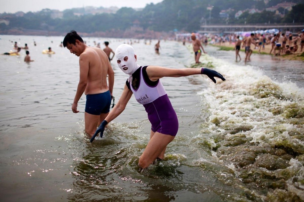 Китайцы на пляже фото в костюмах