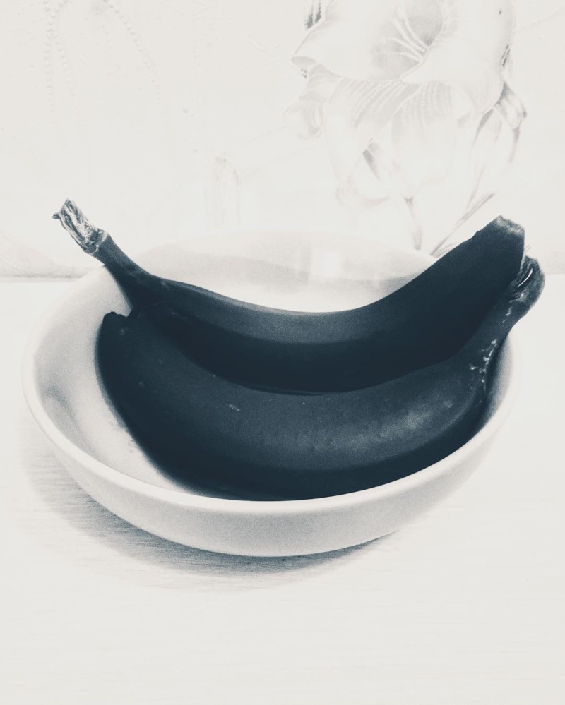 Когда хотел поесть замороженных бананов... Поешь черные - ибо нефиг!