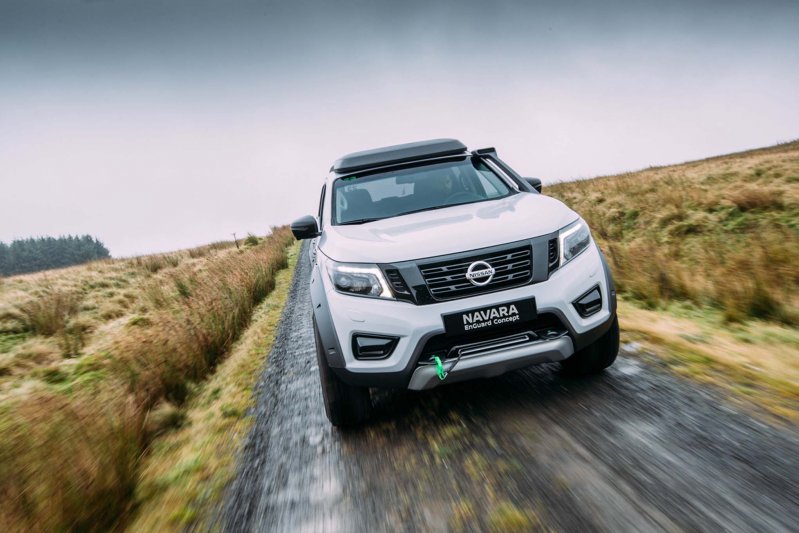 Nissan сделал из пикапа Navara спасательный автомобиль