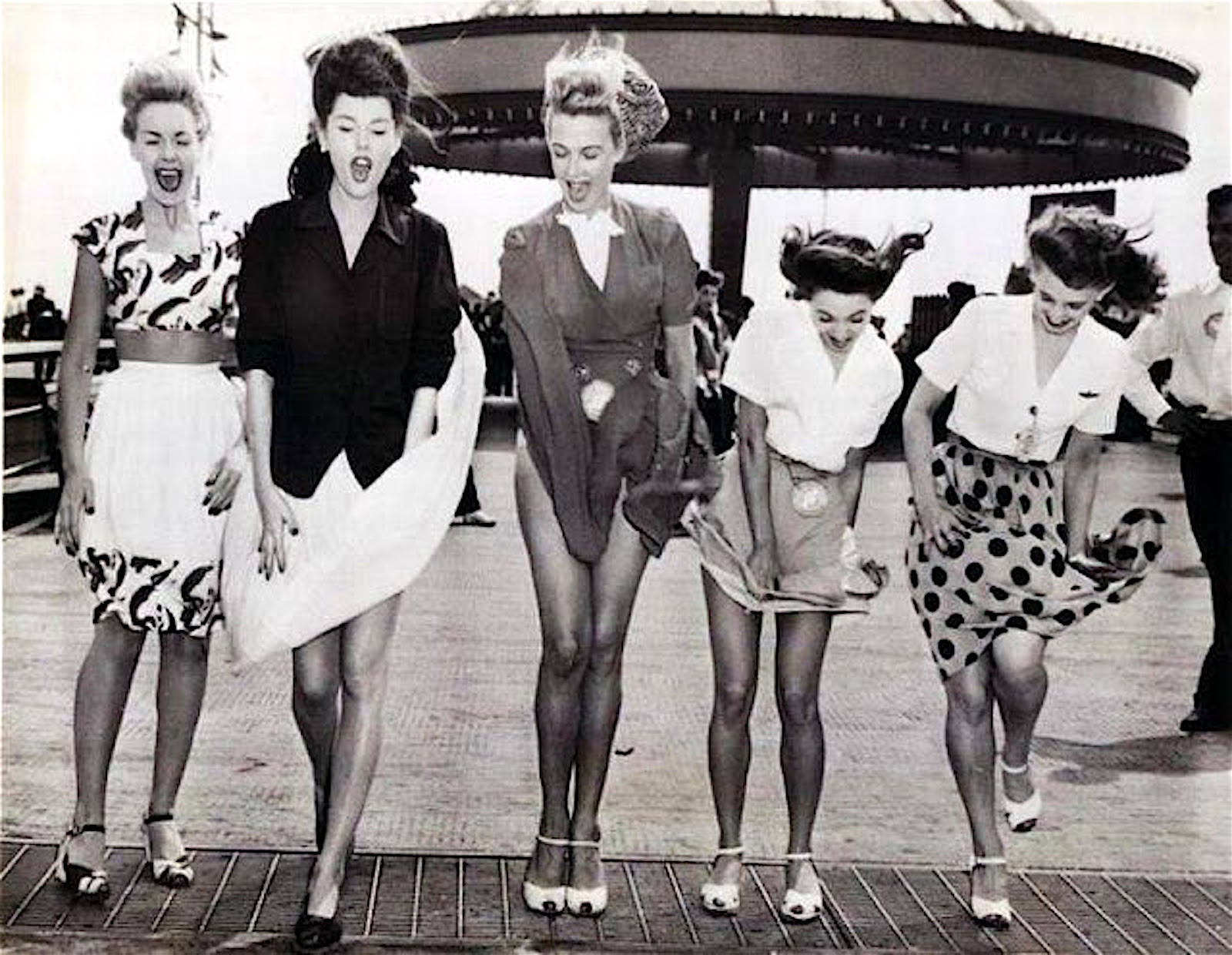 Ретро 70х годов. Леди 40х в Германии. Кони-Айленд 1940. 40е годы мода. Мода 40-50 годов.