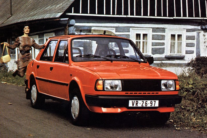 В 1984 году семейство, получившее общее обозначение Type 742, пополнили седан 130 L и купе 130 Rapid. Обе модели комплектовались 1,3-литровым 58-сильным мотором и пятиступенчатой «механикой». Двумя годами позже к ним присоединилась версия седана 130 