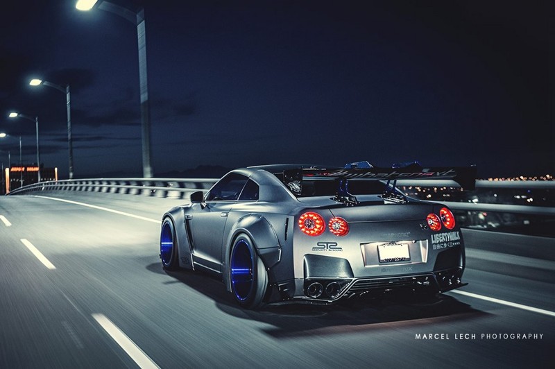 Nissan GT-R от Liberty Walk в стиле Stance