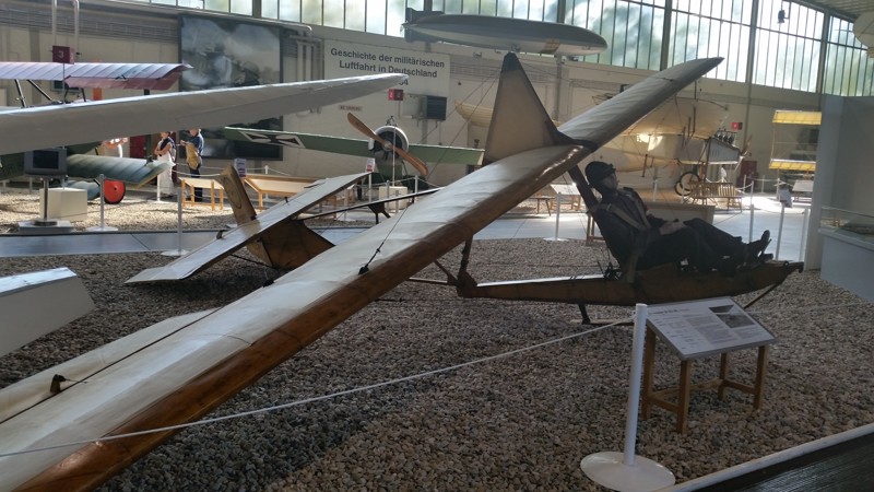  Военно-исторический музей авиации в Берлин-Гатов 
