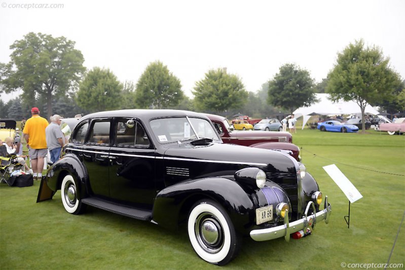Серийный Pontiac Deluxe Six Series 26 '1939