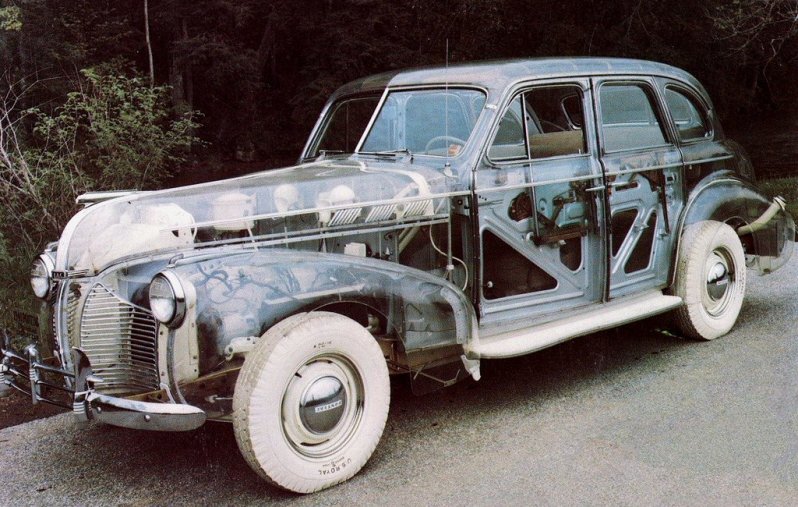 Аквариум на колесах или прозрачный Pontiac 39-го года