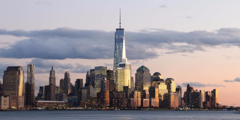 Согласно переписи 2013 года, сейчас в Нью-Йорке, разделенном на пять районов, проживает 8,4 миллиона человек.