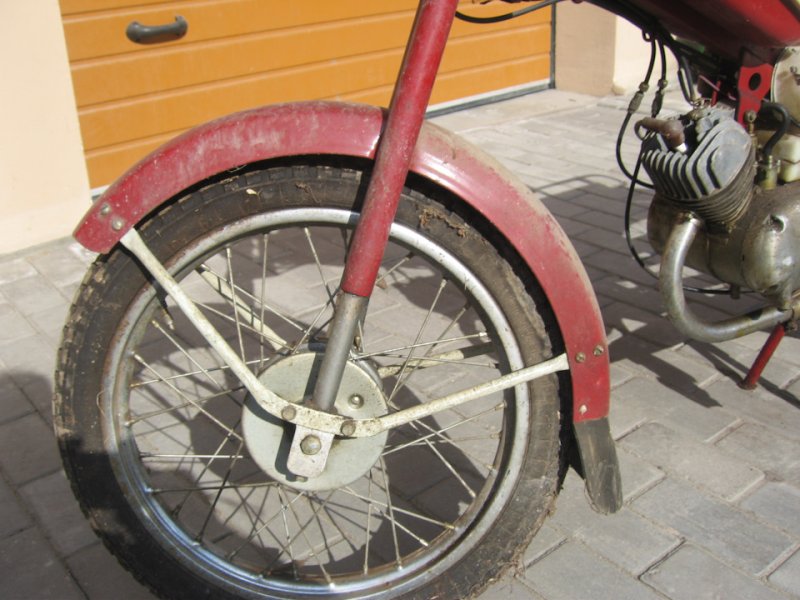 Впервые на львовском мопеде использованы 16-дюймовые колеса