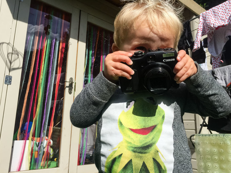 Мир глазами ребенка: фотографии, которые сделал полуторагодовалый мальчик на старенький Canon G12