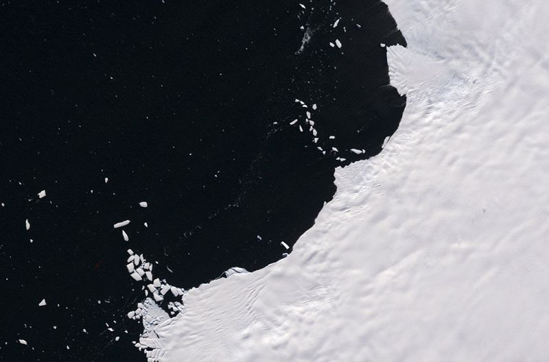 В западной части Антарктики: февраль 1975 года