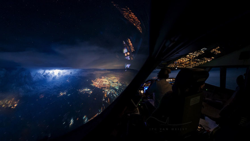 Захватывающие дух фотографии, сделанные пилотом из кабины авиалайнера