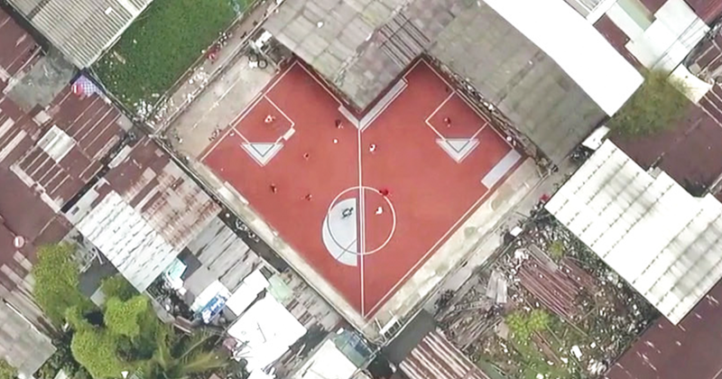 В Таиланде построили шестиугольное футбольное поле