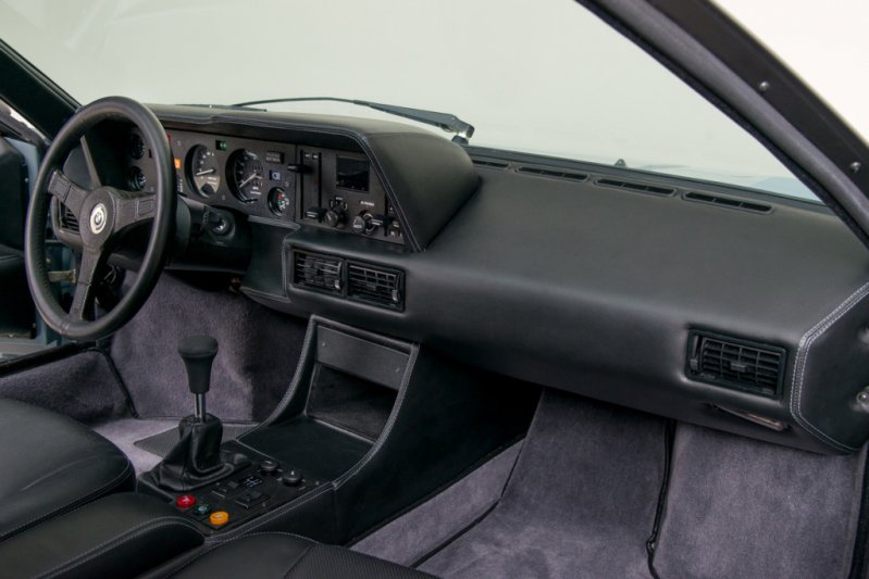 Американцы отреставрировали уникальный 1979 BMW M1 Procar