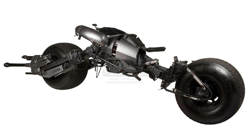 Мотоцикл Бэтмена из "Темного рыцаря" ушел с молотка