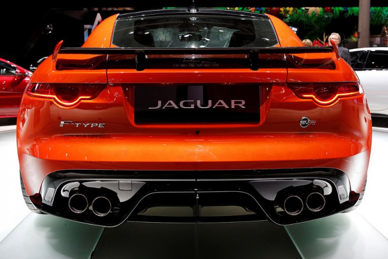 Cуперкар Jaguar F‑Type