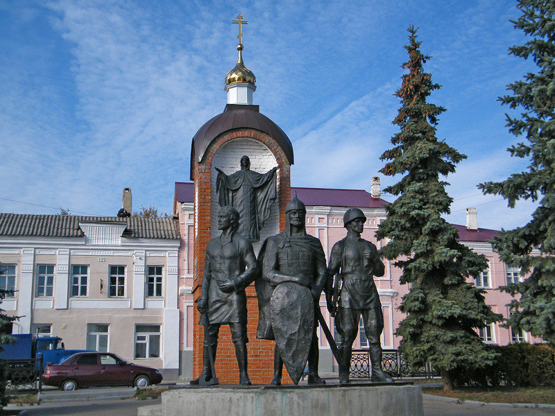 8 октября 2007, городу Ельцу (Россия) присвоено звание «Город воинской славы»